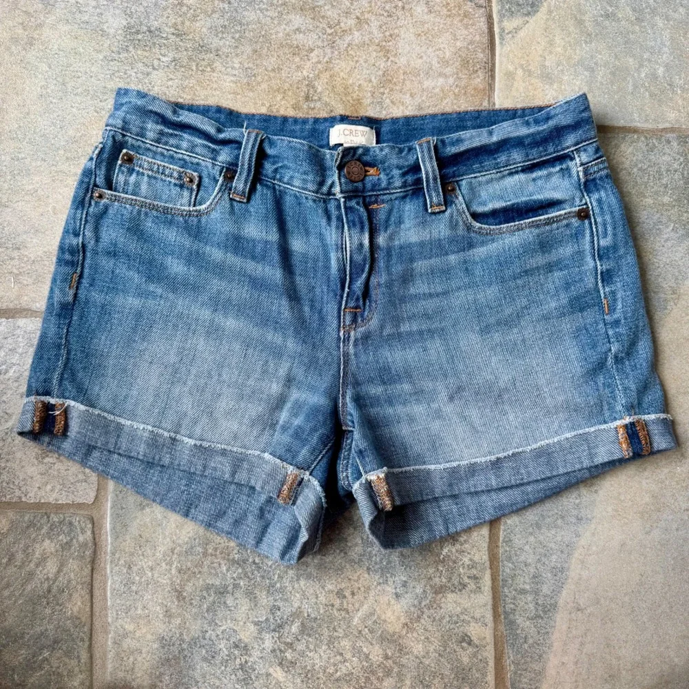 J.Crew Classic‎ Cuffed Denim Medium Wash Shorts Women's Size 26